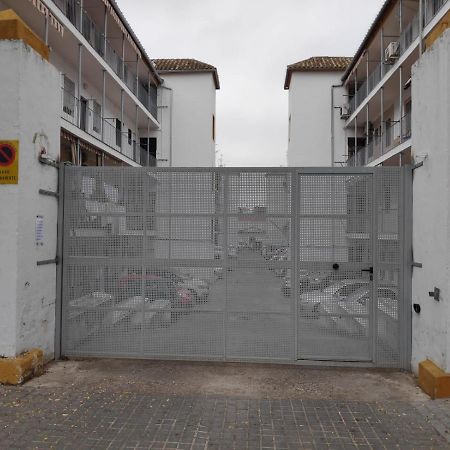 Loft Jazmin Junto A Puente Romano Cordoba Exterior photo